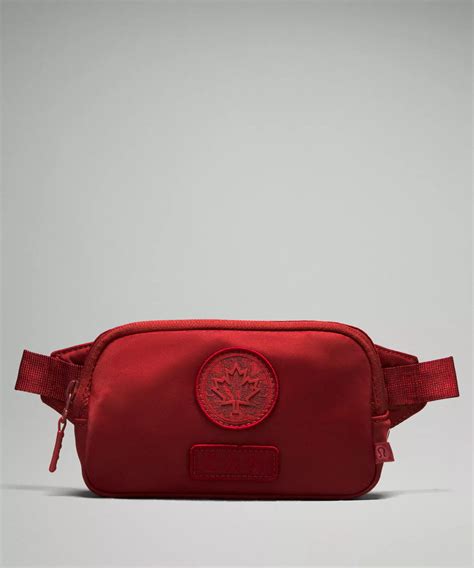 lululemon team canada belt bag